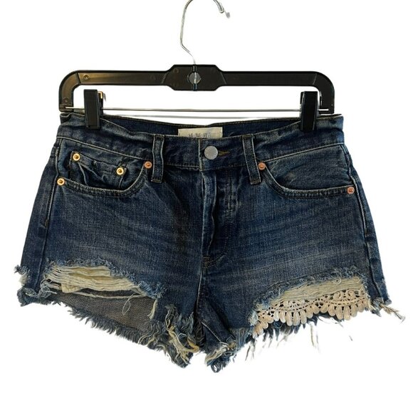 We The Free People Button Fly Distressed High Waist Jean Shorts Womens 26 Lace - Picture 1 of 5